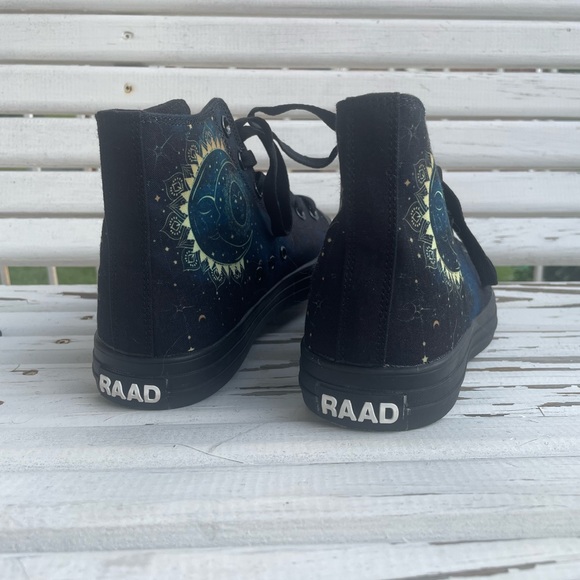 Hightop Shoes Moon Star Design Raad Shop - Picture 3 of 6